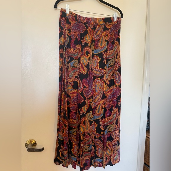 Earthbound Trading Co. Elastic Waist Hi Low Print Skirt with Ruffle Size Medium - Picture 6 of 6